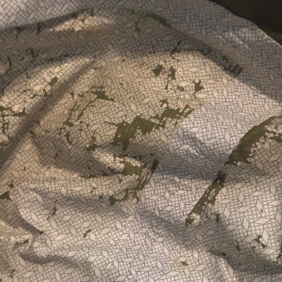 Marmot Women’s Rain Jacket – Green – Hooded – Preowned - Picture 9 of 9